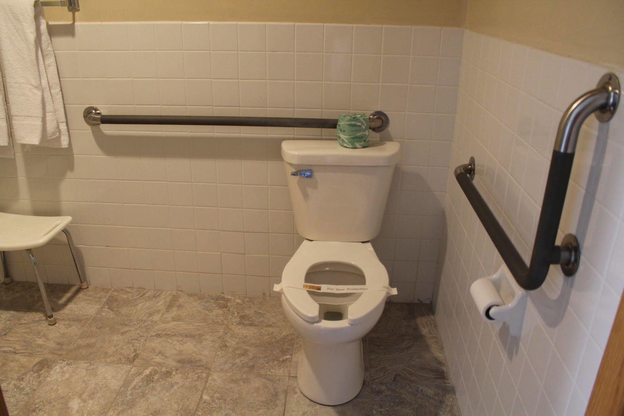 Budget Host Inn Fridley Dış mekan fotoğraf