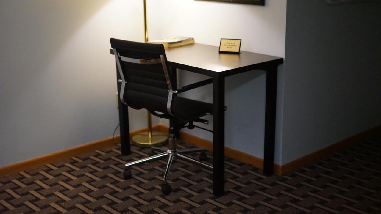 Budget Host Inn Fridley Dış mekan fotoğraf
